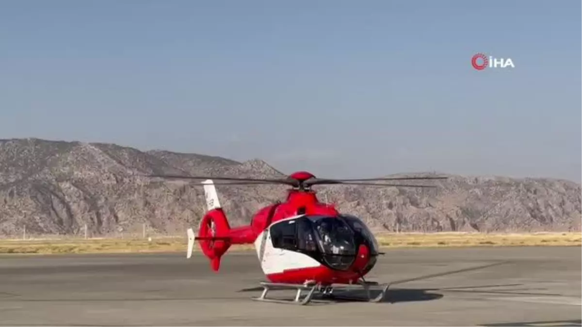 Şırnak\'ta kanser hastası için ambulans helikopter havalandı