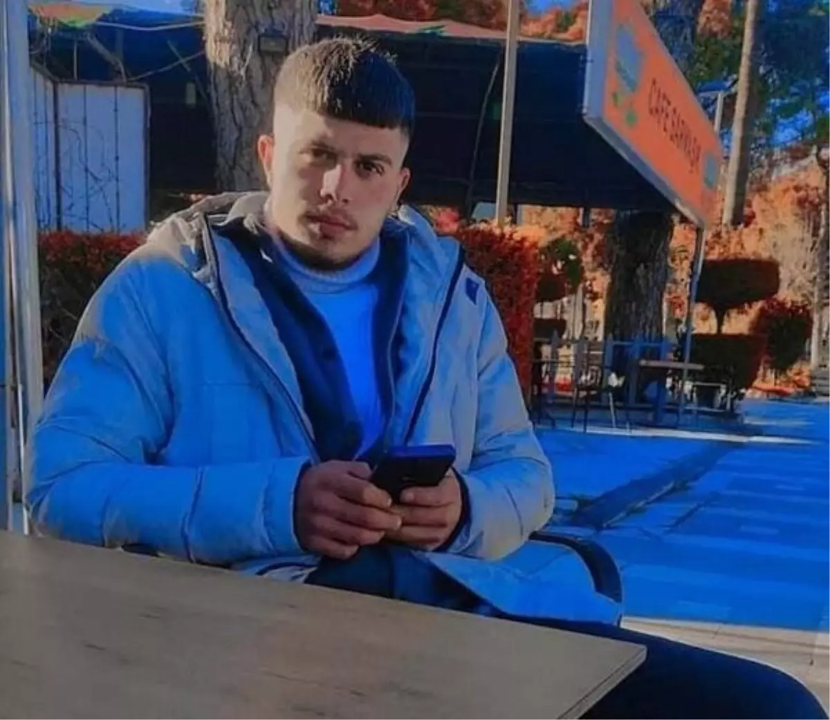 Edremit'te tartışma sonucu genç adam tabancayla vurularak öldürüldü