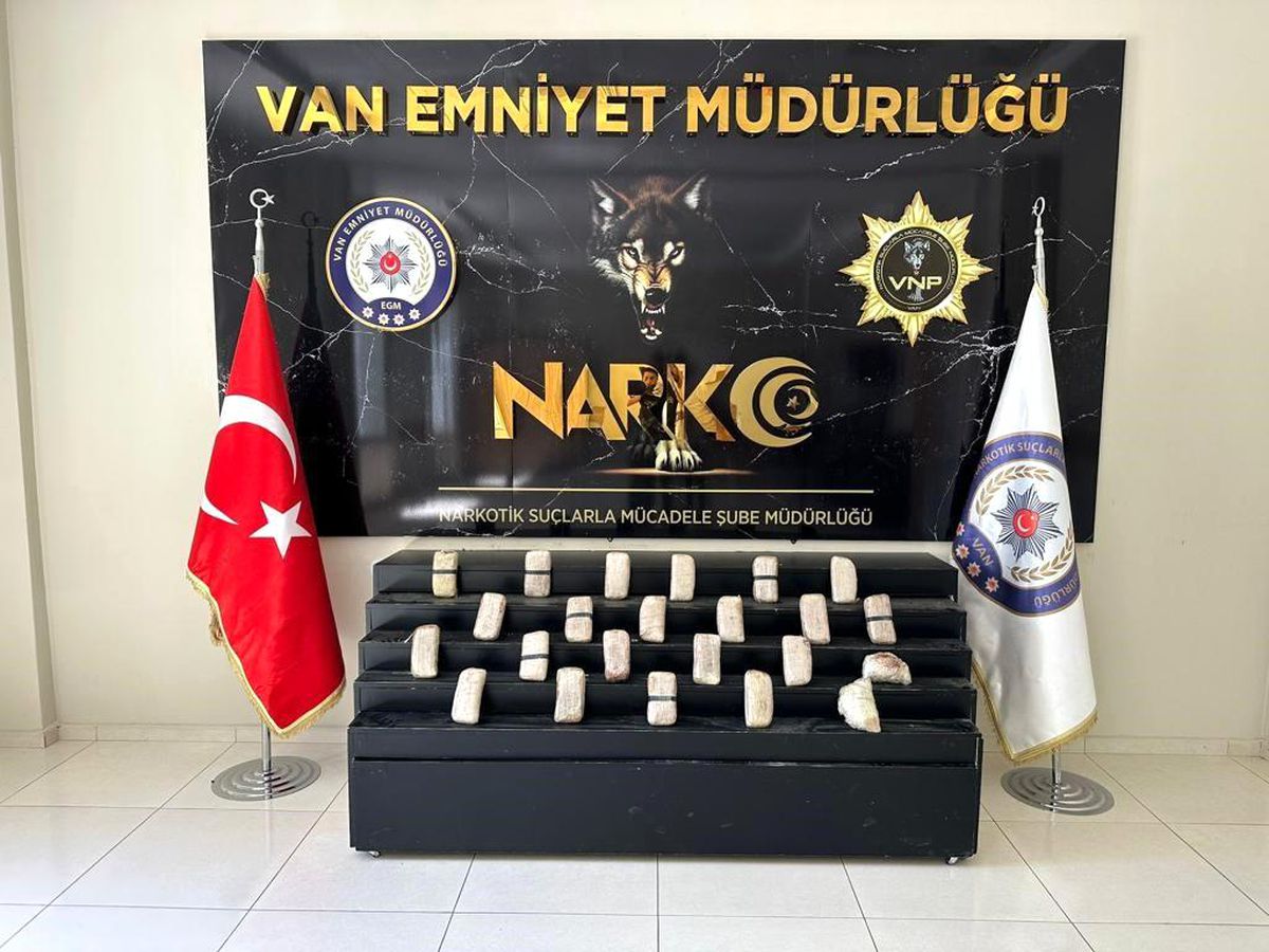 Van\'da 13 kilo 534 gram uyuşturucu ele geçirildi