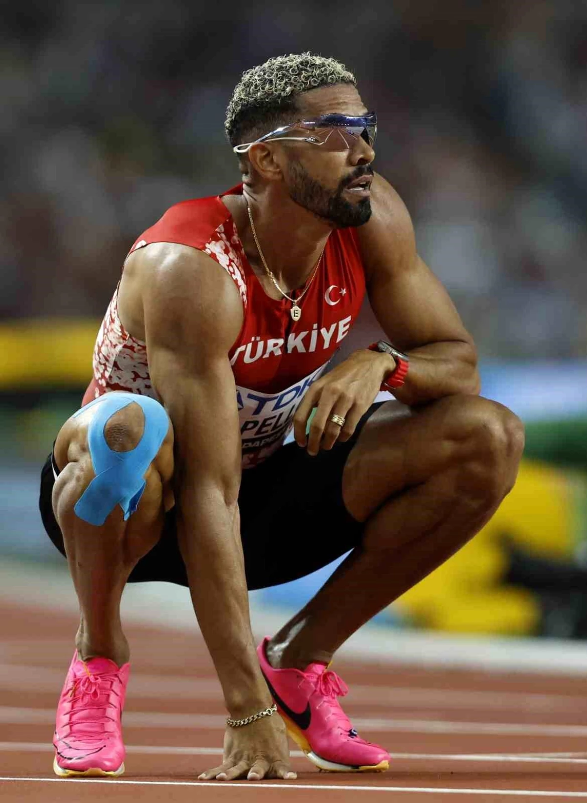 Dünya Atletizm Şampiyonası\'nda Yasmani Copello Escobar, erkekler 400 metre engelli yarı finalinde 48.66\'lık derecesiyle Paris 2024 Olimpiyat...