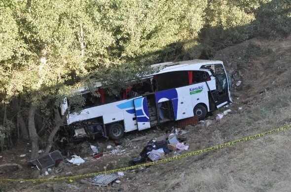 12 kişinin hayatını kaybettiği kazada otobüs şoförünün oğlu konuştu: Babam 3 defa BionTech aşısı olmuştu, kalple ilgili bir sıkıntısı yoktu