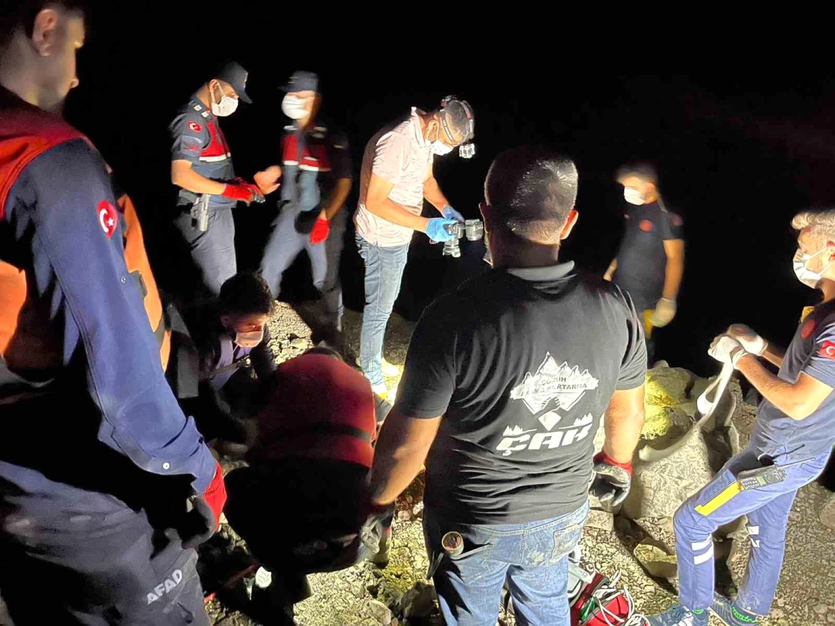 Artvin\'de Nehre Düşen Kamyonet Sürücüsünün Cesedi 91 Gün Sonra Bulundu