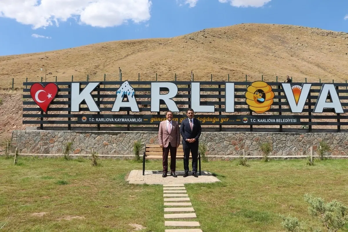 Bingöl Valisi Ahmet Hamdi Usta, Karlıova ilçesinde incelemelerde bulundu