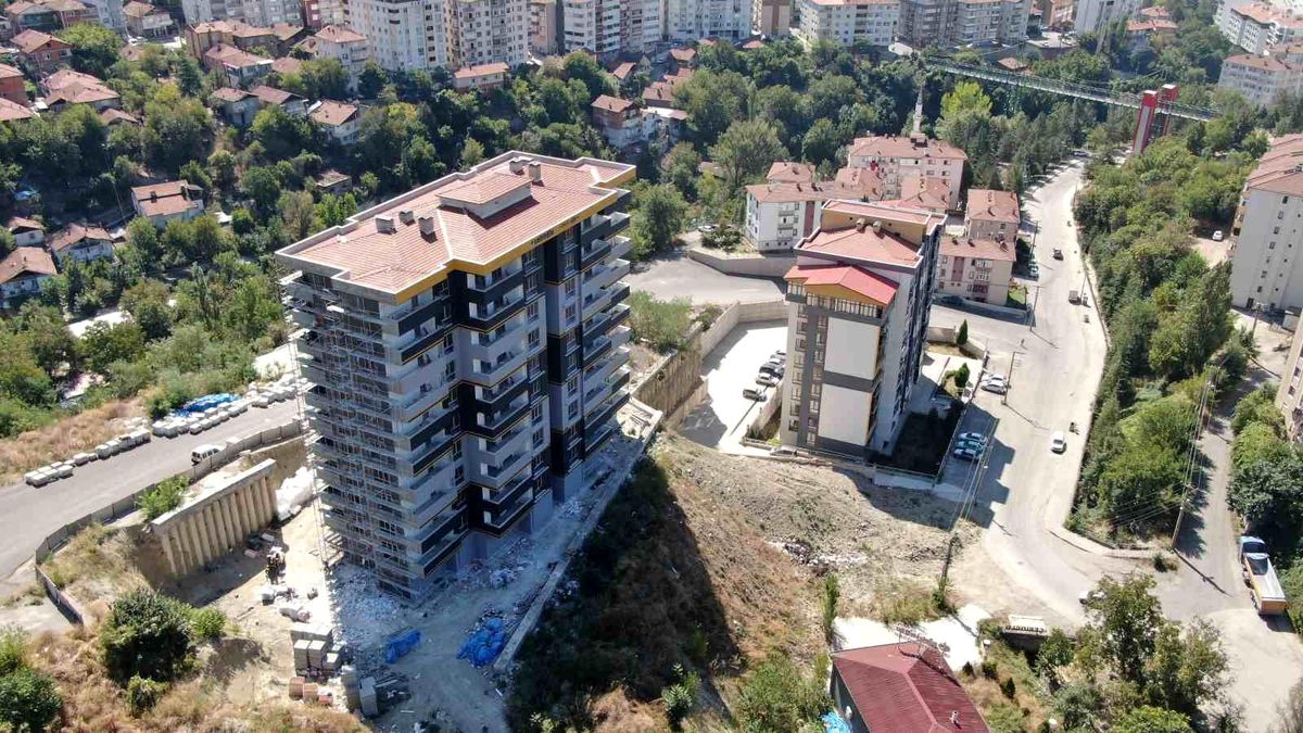 Karabük\'te Adatepe Mahallesi Kentsel Dönüşüm Projesi Devam Ediyor