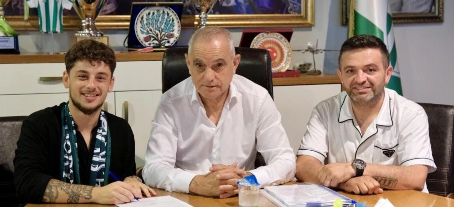Bursaspor, Çağatay Yılmaz\'ın sözleşmesini 2 yıl daha uzattı