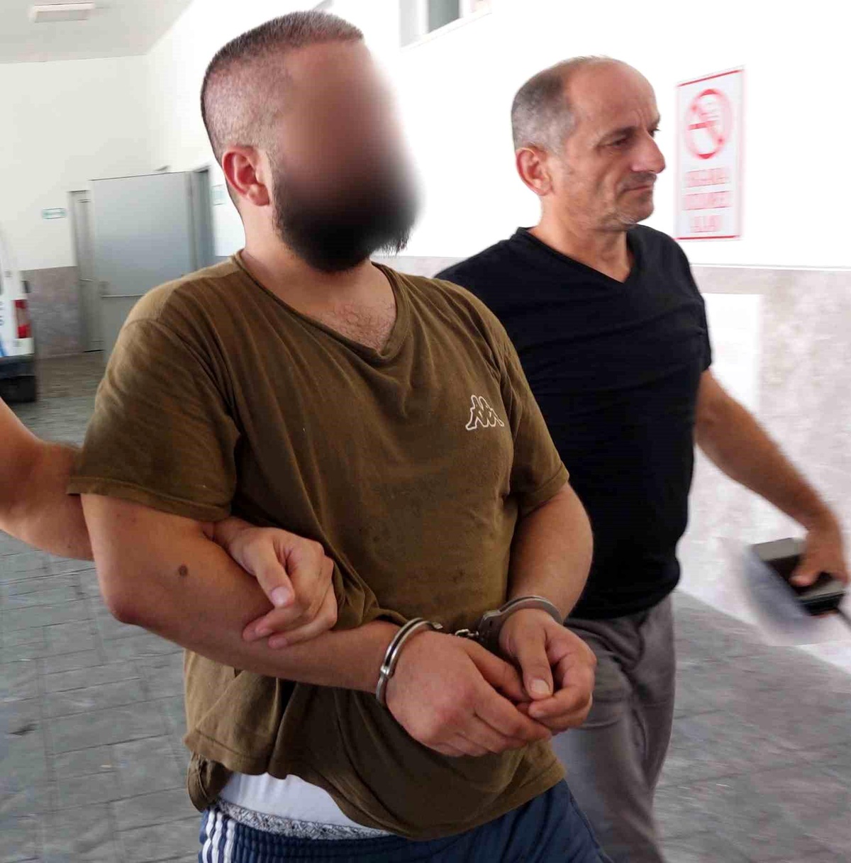 Samsun\'da Dolmuş Derneği Binası Yakma Girişiminde Bulunan Kişi Serbest Bırakıldı