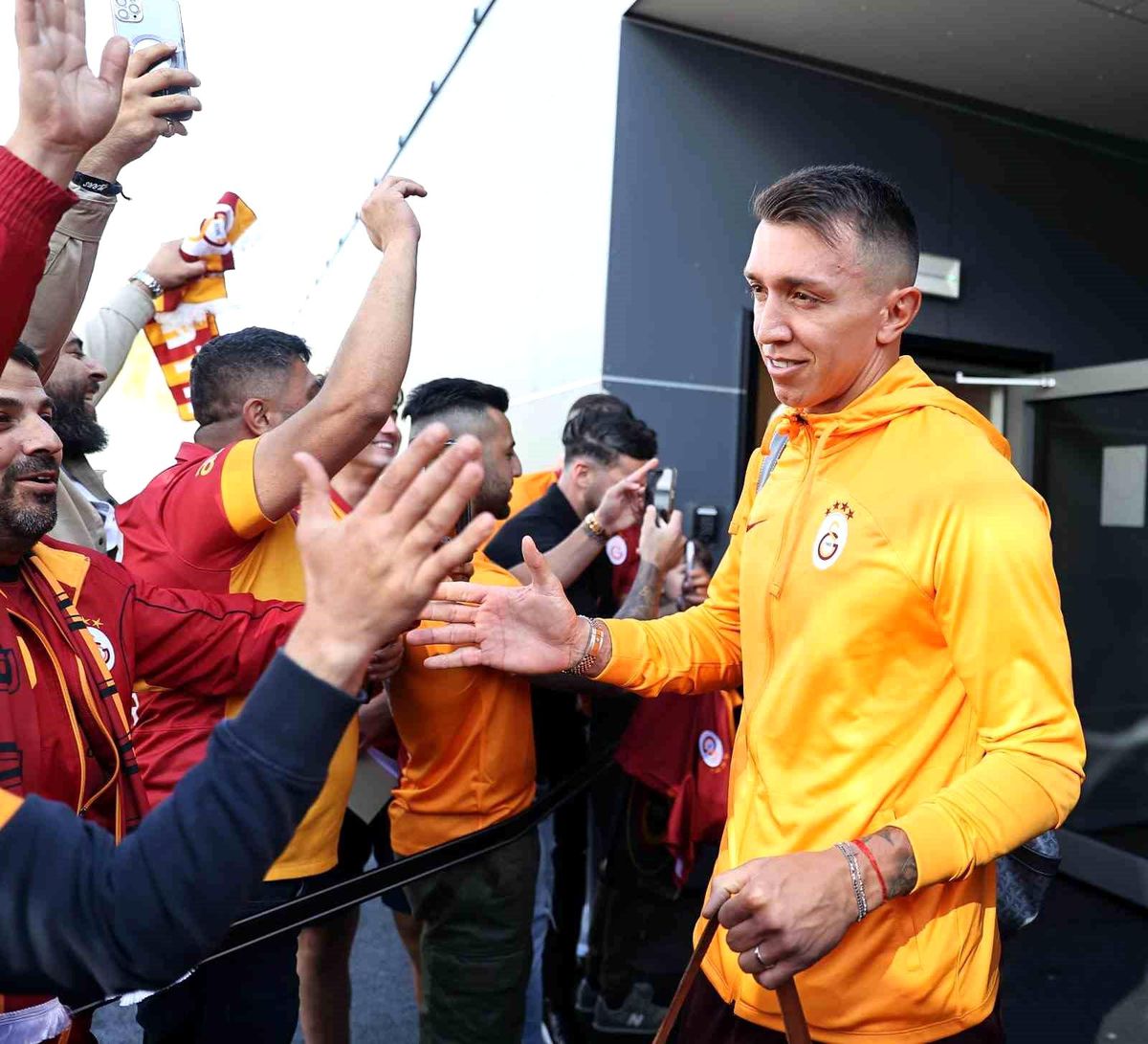 Galatasaray, Molde karşılaşması için Norveç\'e ulaştı