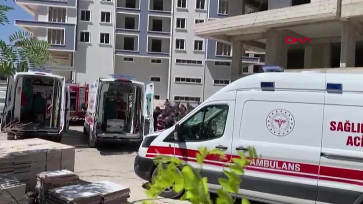 Nevşehir\'de İnşaat İskelesi Çöktü: 1 Ölü, 2 Yaralı