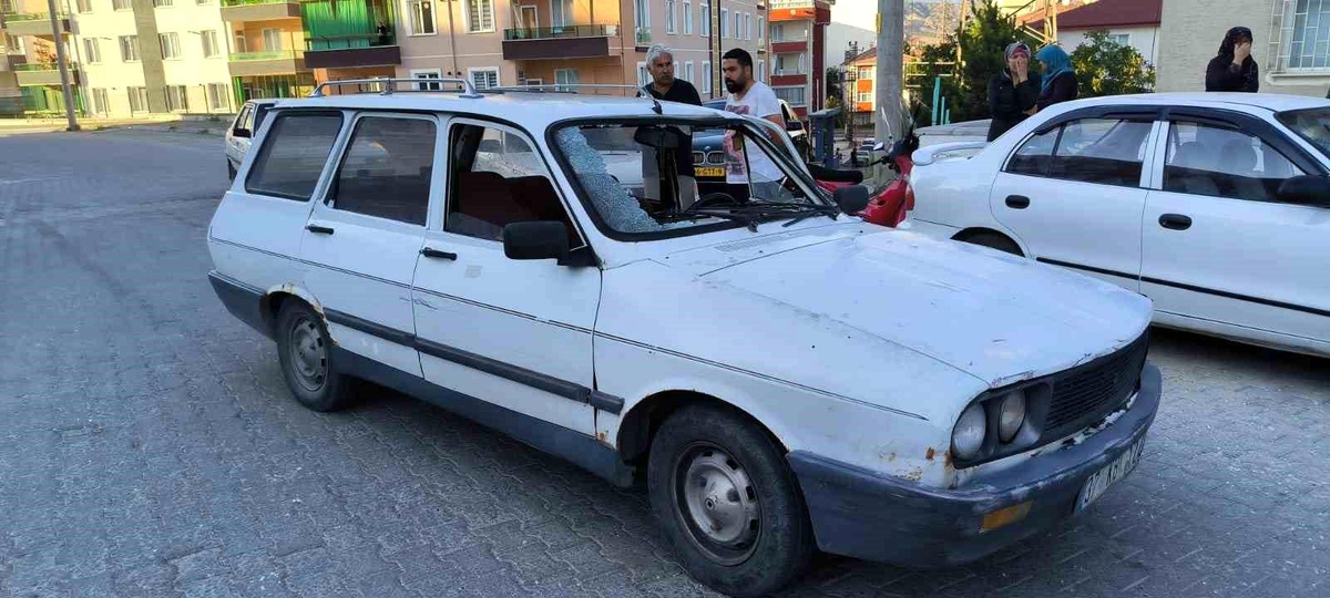 Kastamonu\'nun Tosya ilçesinde otomobil ile çarpışan bisikletli yaralandı
