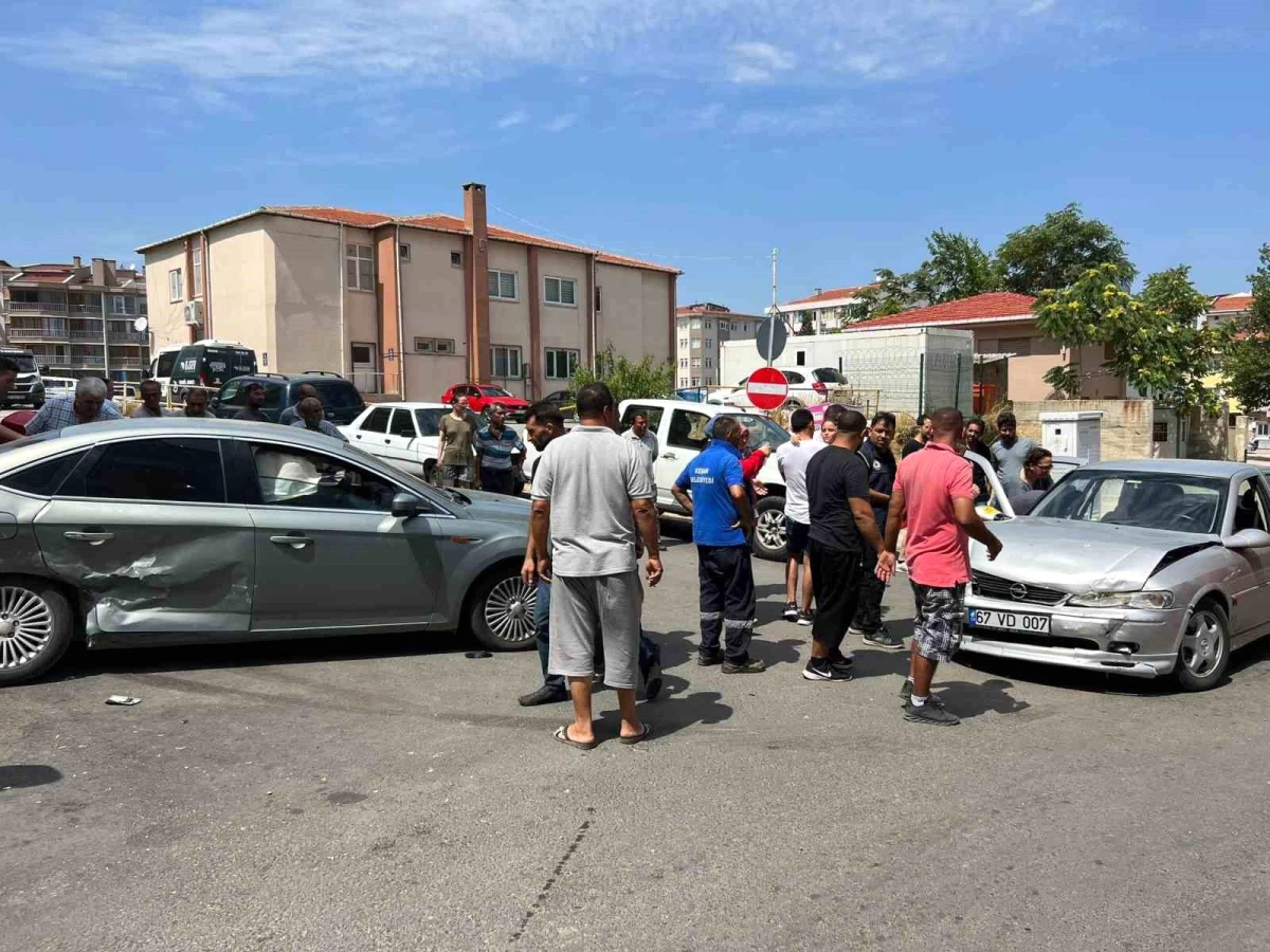 Keşan\'da trafik kazası: 2 kişi yaralandı