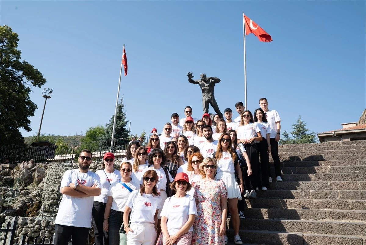 Koton Gönüllüleri Büyük Taarruz Zafer Haftası\'nda Yıldırım Kemal İstasyonu\'nu Ziyaret Etti