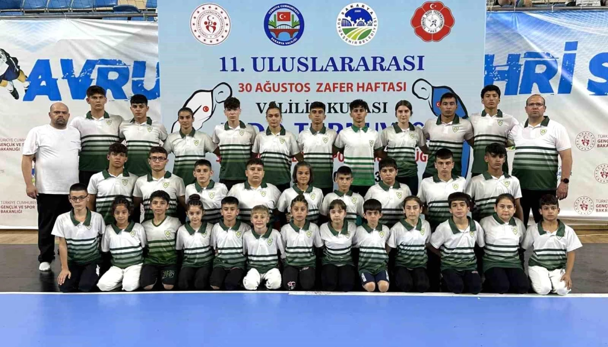 Manisa Büyükşehir Belediyespor Judo Takımı 30 Ağustos Zafer Haftası Valilik Kupası\'nda 18 madalya kazandı