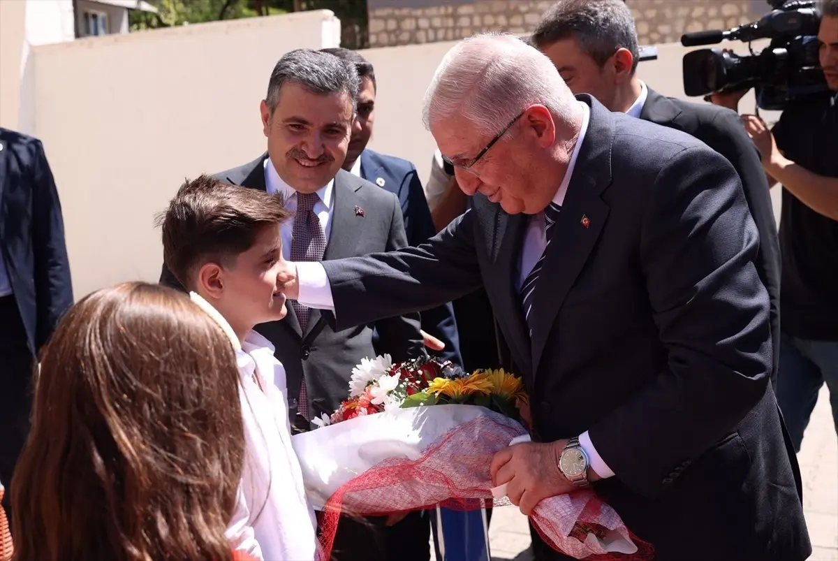 Bakan Güler: "Kıbrıs\'ta meydana gelen son olaylarla ilgili Kuzey Kıbrıs Türk Cumhuriyeti makamlarının haklı tepkisini tamamıyla destekliyoruz"