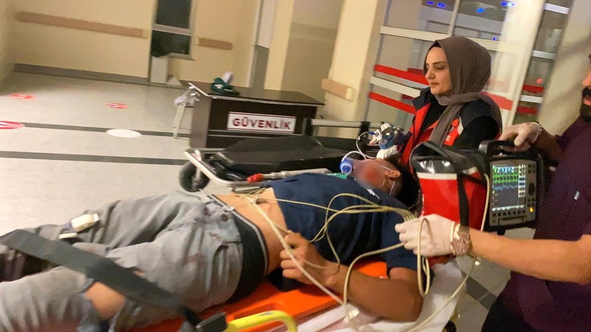 Adıyaman\'da Motosiklet Sürücüsü Tıra Arkadan Çarptı