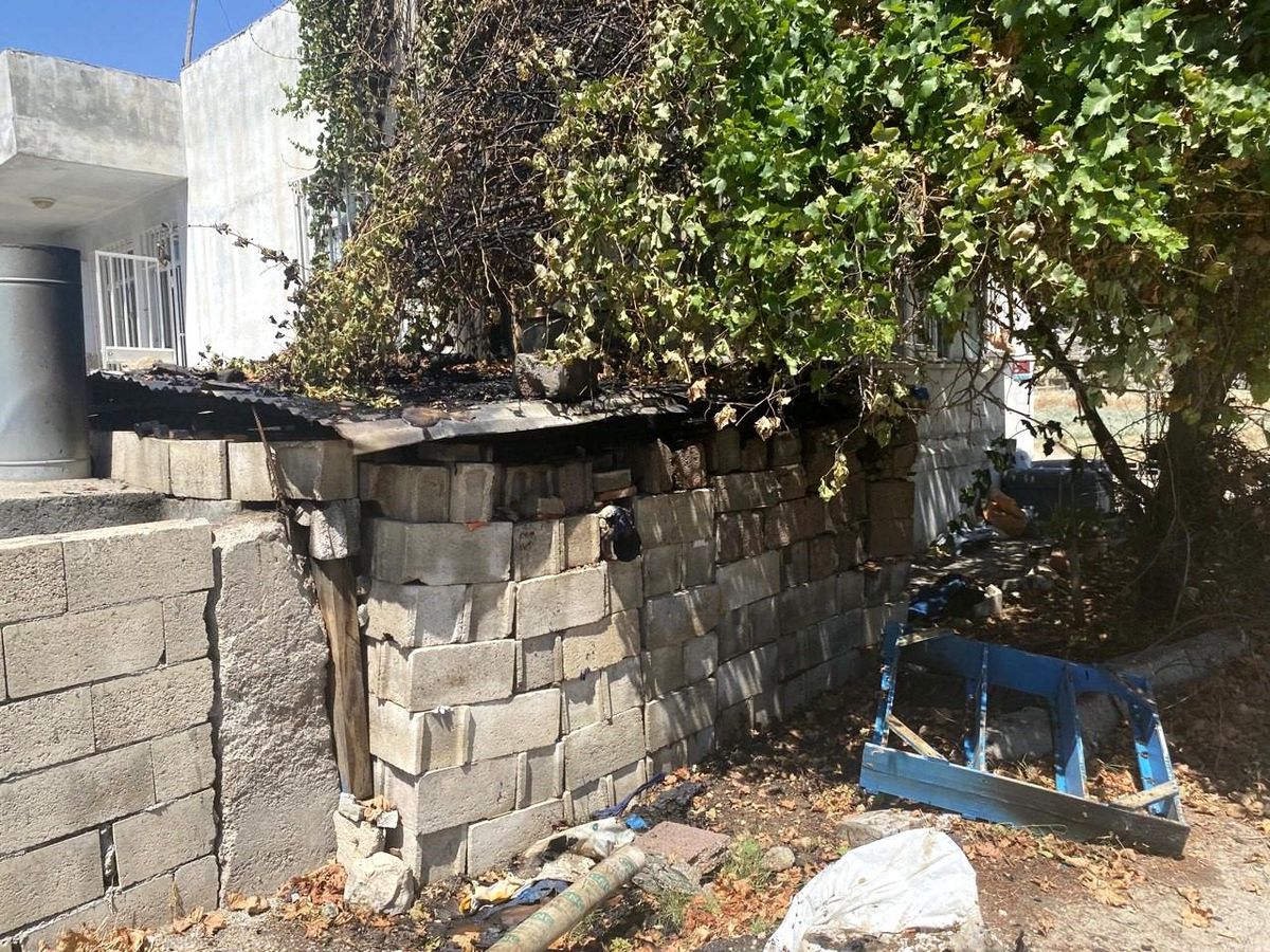 Adıyaman\'da bir ikametin odunluğunda yangın çıktı