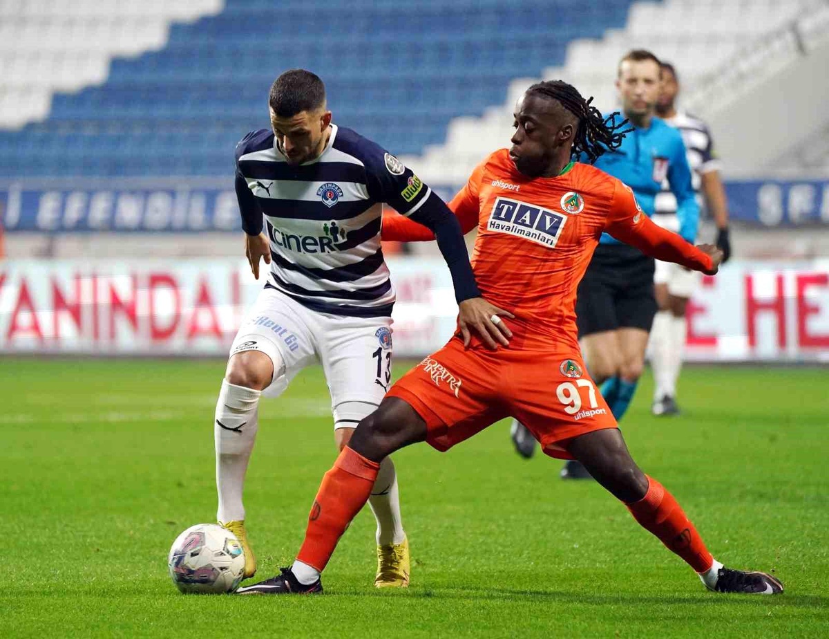 Pendikspor, Arnaud Lusamba\'yı kiralık olarak kadrosuna kattı