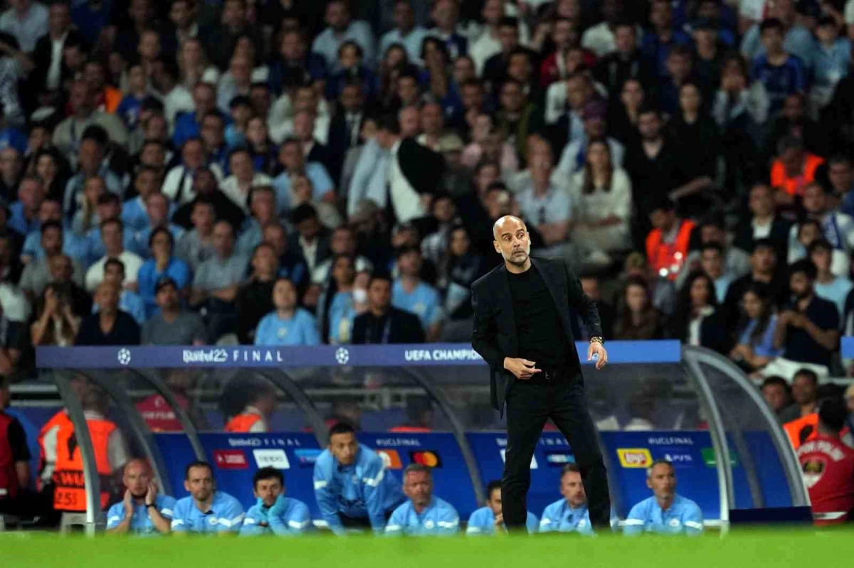 Manchester City Teknik Direktörü Pep Guardiola Sırt Ameliyatı Geçirdi