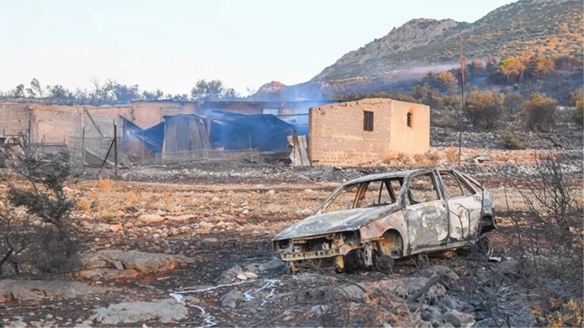 Son Dakika! Yunanistan\'da yangınların devam ettiği ormanlık alanda 18 kişinin cesedi bulundu