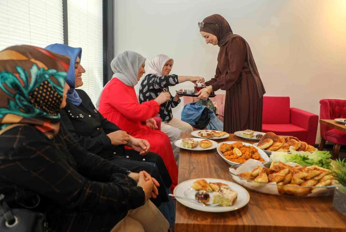 Talas Belediyesi\'nin Yeniden İnşa Ettiği Gün Evi Hizmete Açıldı