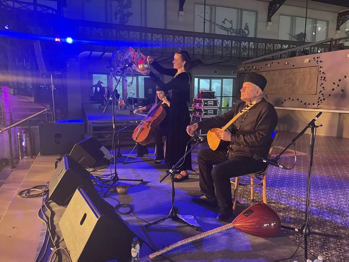 Ukraynalı ve Kırım Tatarı Sanatçılar Brüksel\'de Müzikseverlerle Buluştu