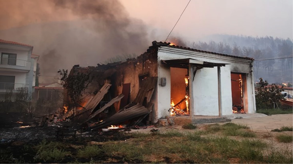Yunanistan\'da yangın Batı Trakya\'da Türklerin yaşadığı köylere ulaştı