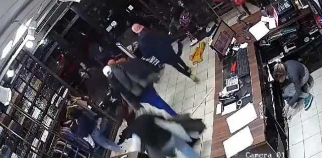 Arjantin'de Ekonomik Kriz Nedeniyle Marketler Yağmalandı