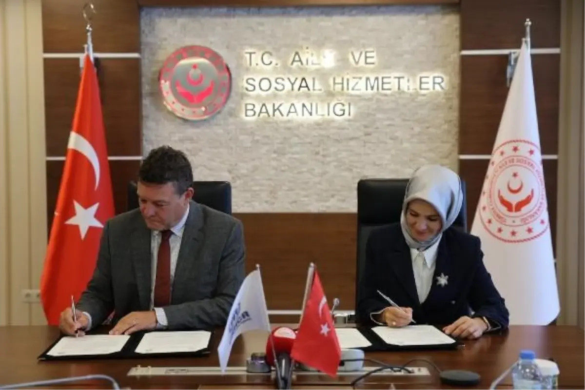 AİLE ve Sosyal Hizmetler Bakanlığı ile UNHCR Arasında İş Birliği Protokolü Uzatıldı