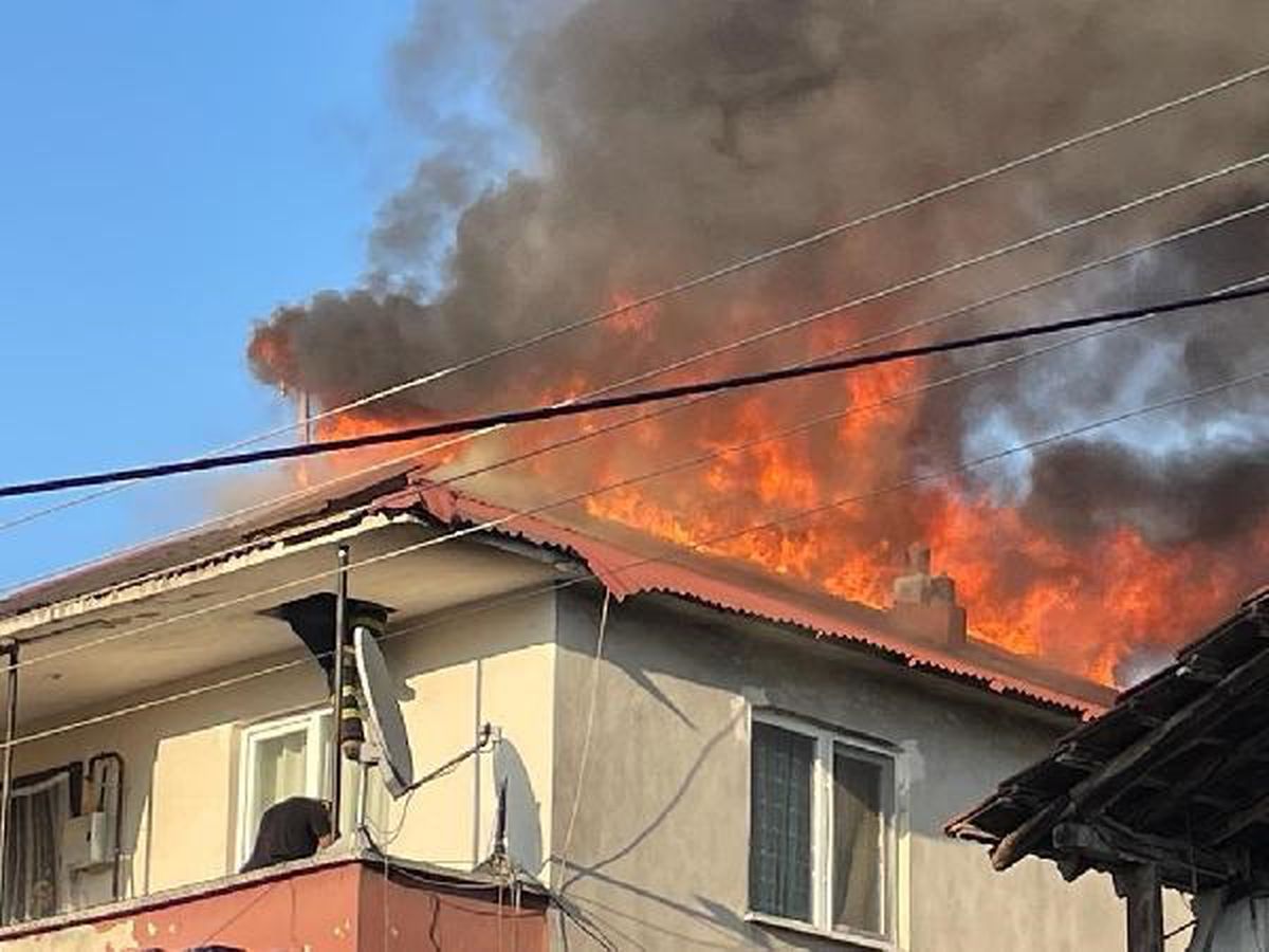 Düzce'de çocukların oyun sırasında çıkardığı yangın üç eve sıçradı