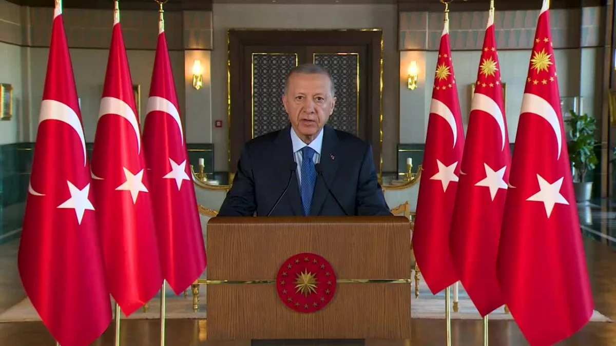 Cumhurbaşkanı Erdoğan: "(Rusya-Ukrayna arasında) Savaşın sona ermesi ve Karadeniz havzasının huzur ve istikrara kavuşması, sadece bölgeye değil tüm...