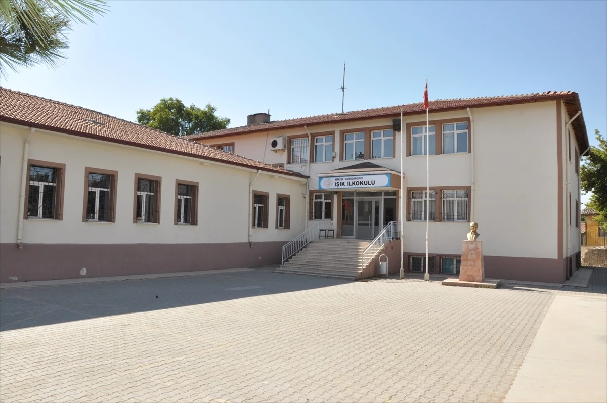 Amasya\'da sıvılaşma tespit edilen okullar boşaltıldı