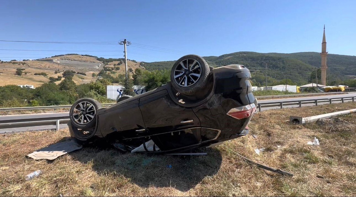 Samsun\'da Gurbetçi Ailesinin Bulunduğu Araç Takla Attı: 4 Yaralı