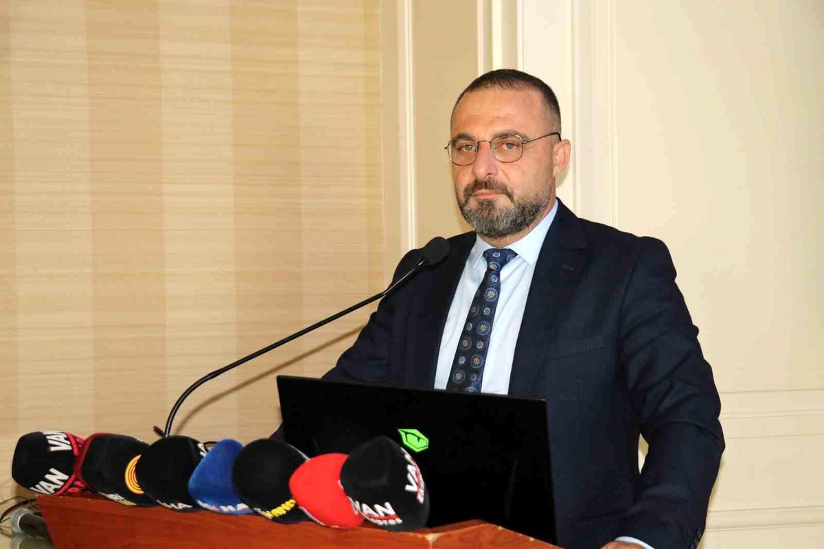 İnşaat Yüksek Mühendisi Faruk Görünüş, AK Parti\'den Van Büyükşehir Belediye Başkan aday adayı oldu