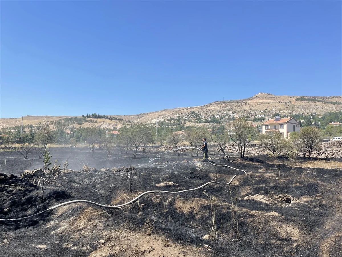 Kayseri\'de arazide çıkan ot yangını söndürüldü