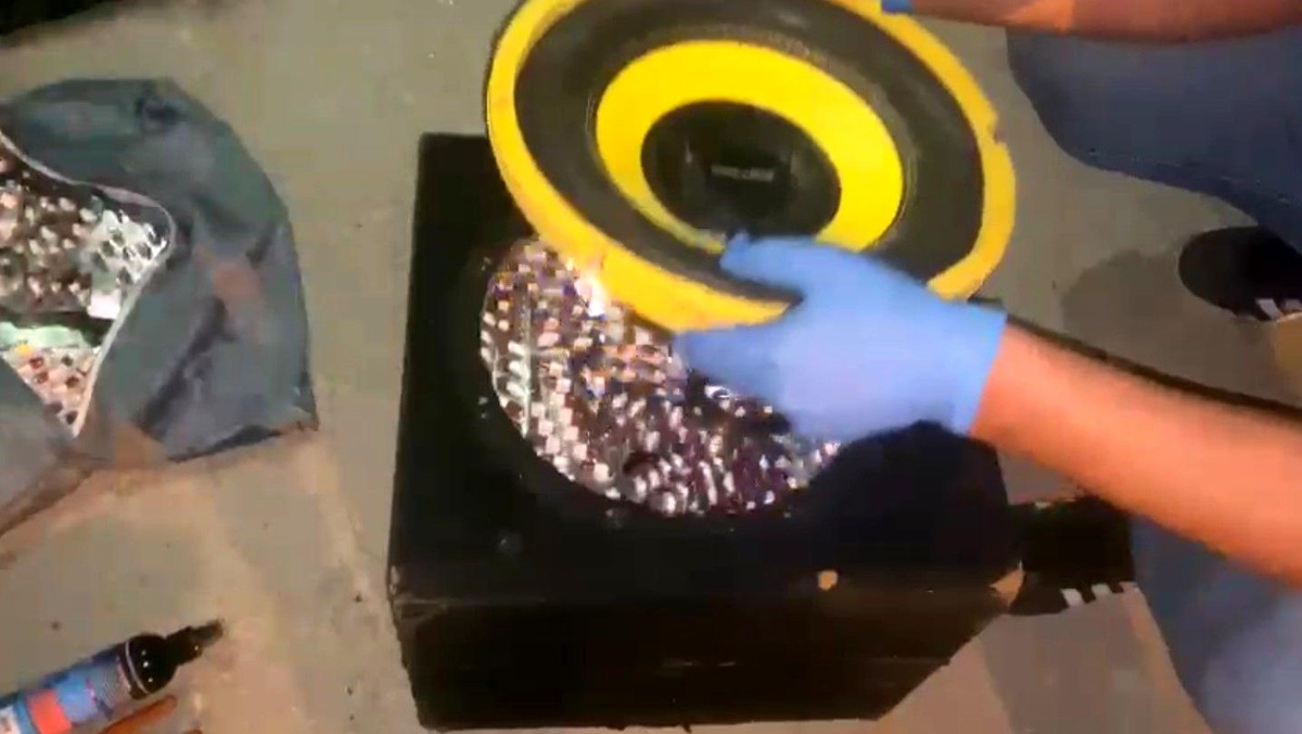 Kastamonu\'da Otomobilde 5 Bin 558 Adet Sentetik Ecza Hap Ele Geçirildi