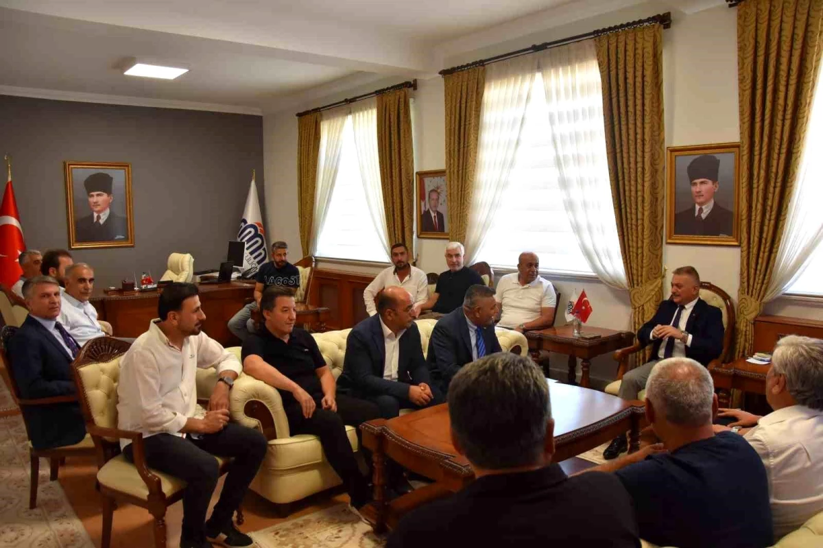 MTSO Yönetimi, Malatya Valisi Ersin Yazıcı\'yı ziyaret etti