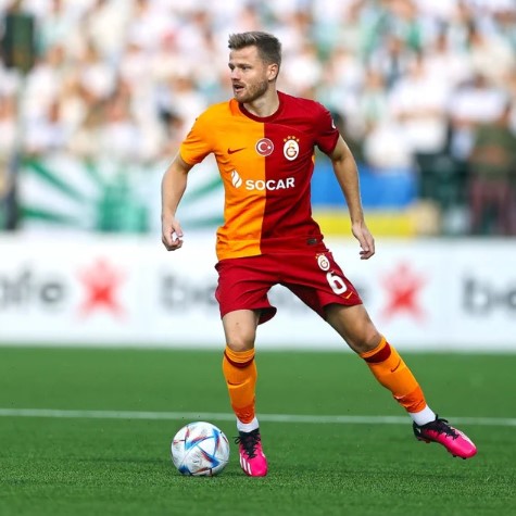 Son Dakika: Galatasaray, Şampiyonlar Ligi play-off turu ilk maçında Molde'yi deplasmanda 3-2 mağlup etti