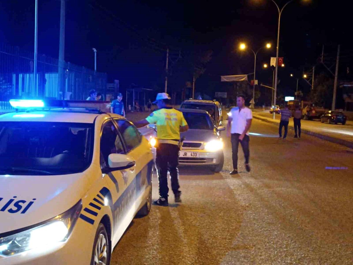 Afyonkarahisar Şuhut\'ta Alkol Denetimi: Bir Sürücüye 8 Bin 90 TL Cezai İşlem Uygulandı