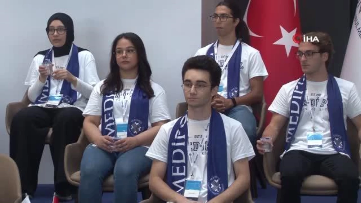 Türkiye\'nin YKS şampiyonları Medipol Üniversitesi\'nde tıp okuyacak