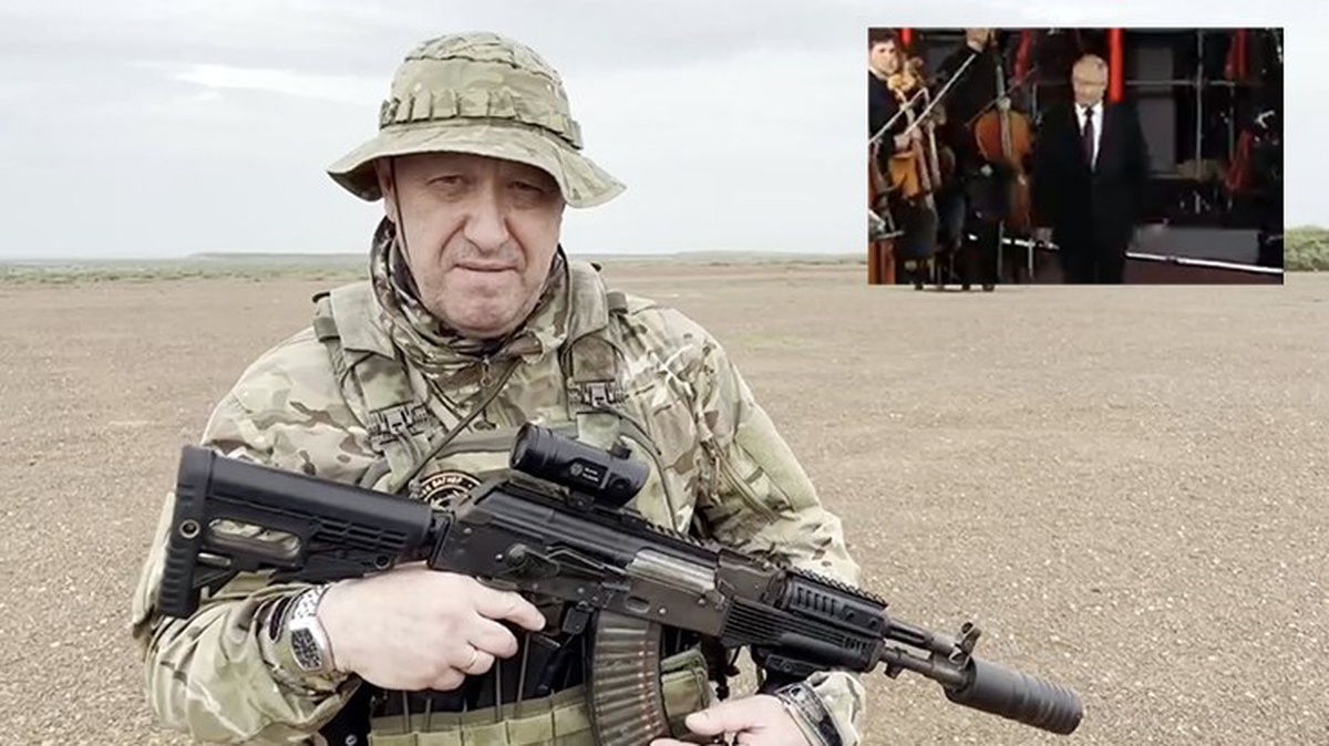 Wagner lideri Prigojin\'in uçağının düştüğü anlarda Putin, batan denizaltı Kursk\'un anma törenine katıldı