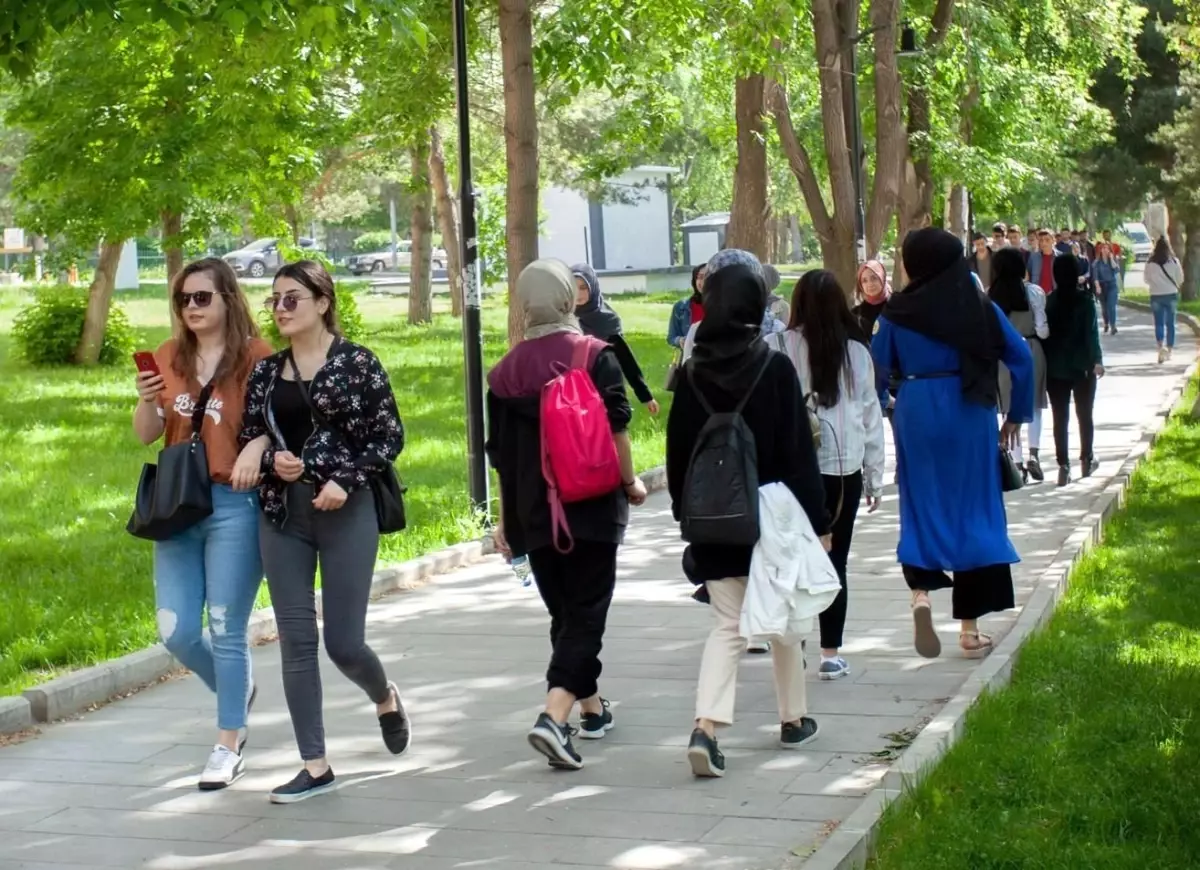 Erzincan Emniyet Müdürlüğü Vatandaşları Dolandırıcılara Karşı Uyarıyor