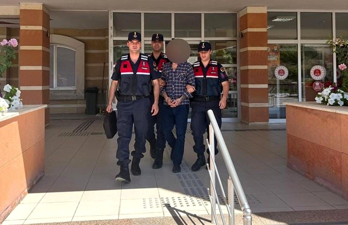 Kastamonu\'da 14 yıl 6 ay hapis cezası ile aranan şahıs tutuklandı