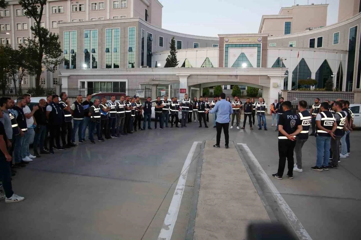 Samsun\'da Nitelikli Dolandırıcılık Operasyonu: 12 Şüpheli Gözaltına Alındı