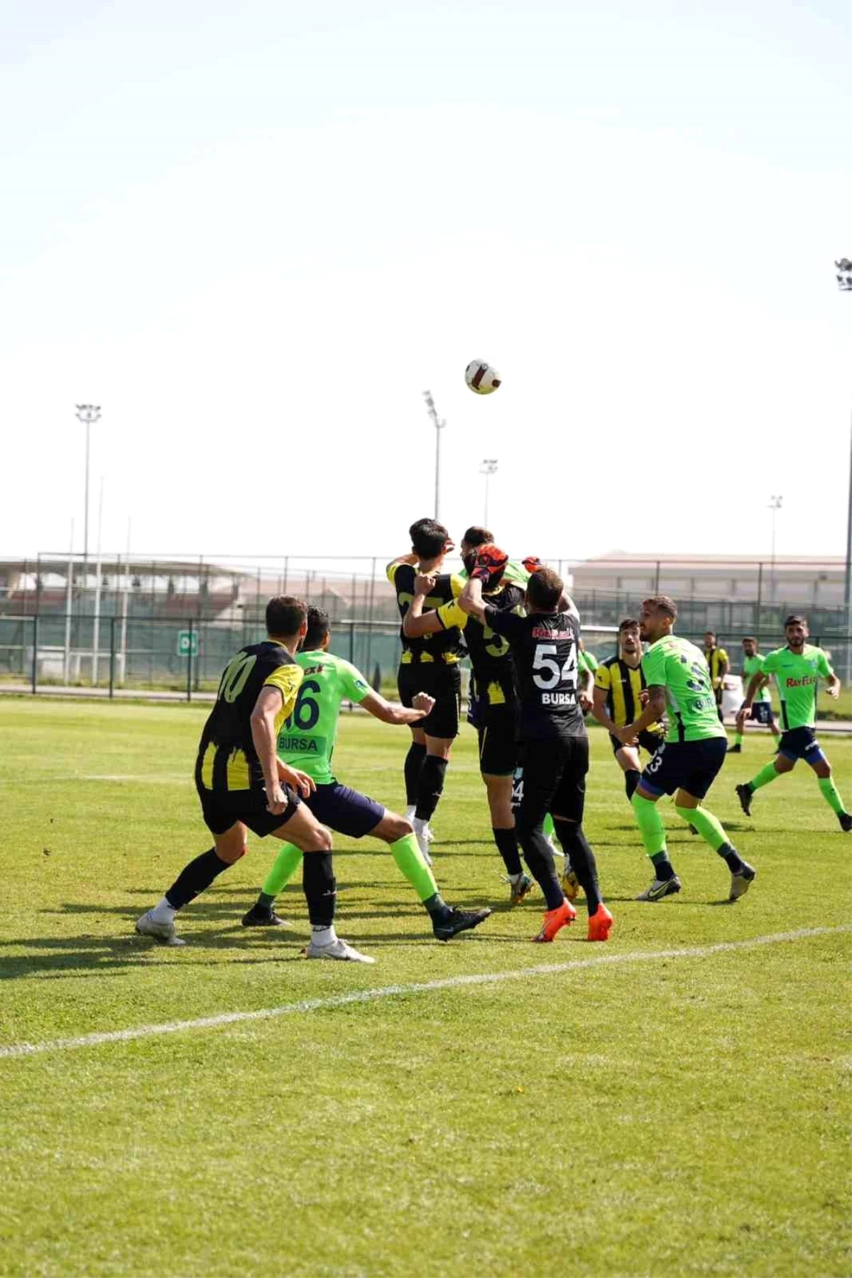 Aliağa FK, Bursa Yıldırım Spor\'u 1-0 mağlup etti