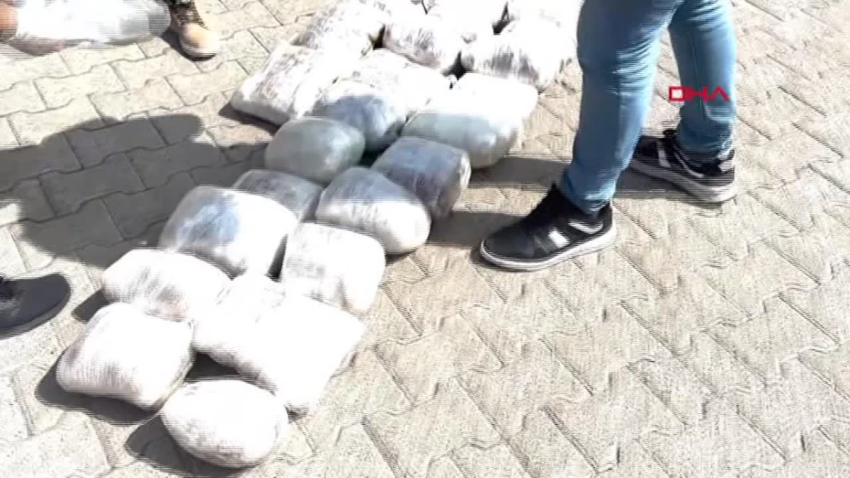 Antalya\'da 51 Kilo Uyuşturucu Ele Geçirildi, 2 Kişi Tutuklandı