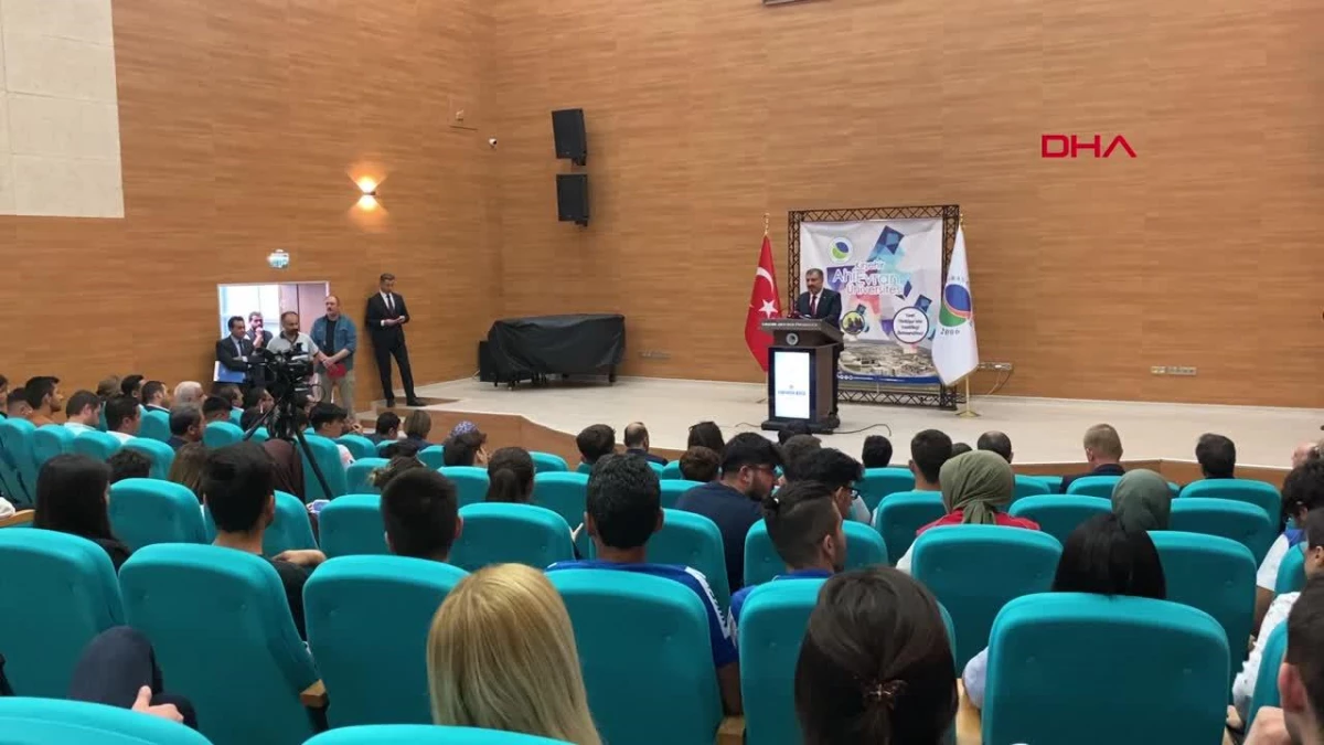 Sağlık Bakanı Fahrettin Koca, Kırşehir\'de Gençlik Buluşması Programına Katıldı