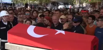 Edirne'de Polis Memurunun Ölümüne Neden Olan Kazada Gözyaşları