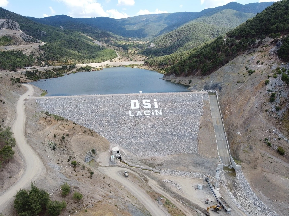 Eskişehir Sarıcakaya Laçin Barajı ve Sulaması Tamamlandı
