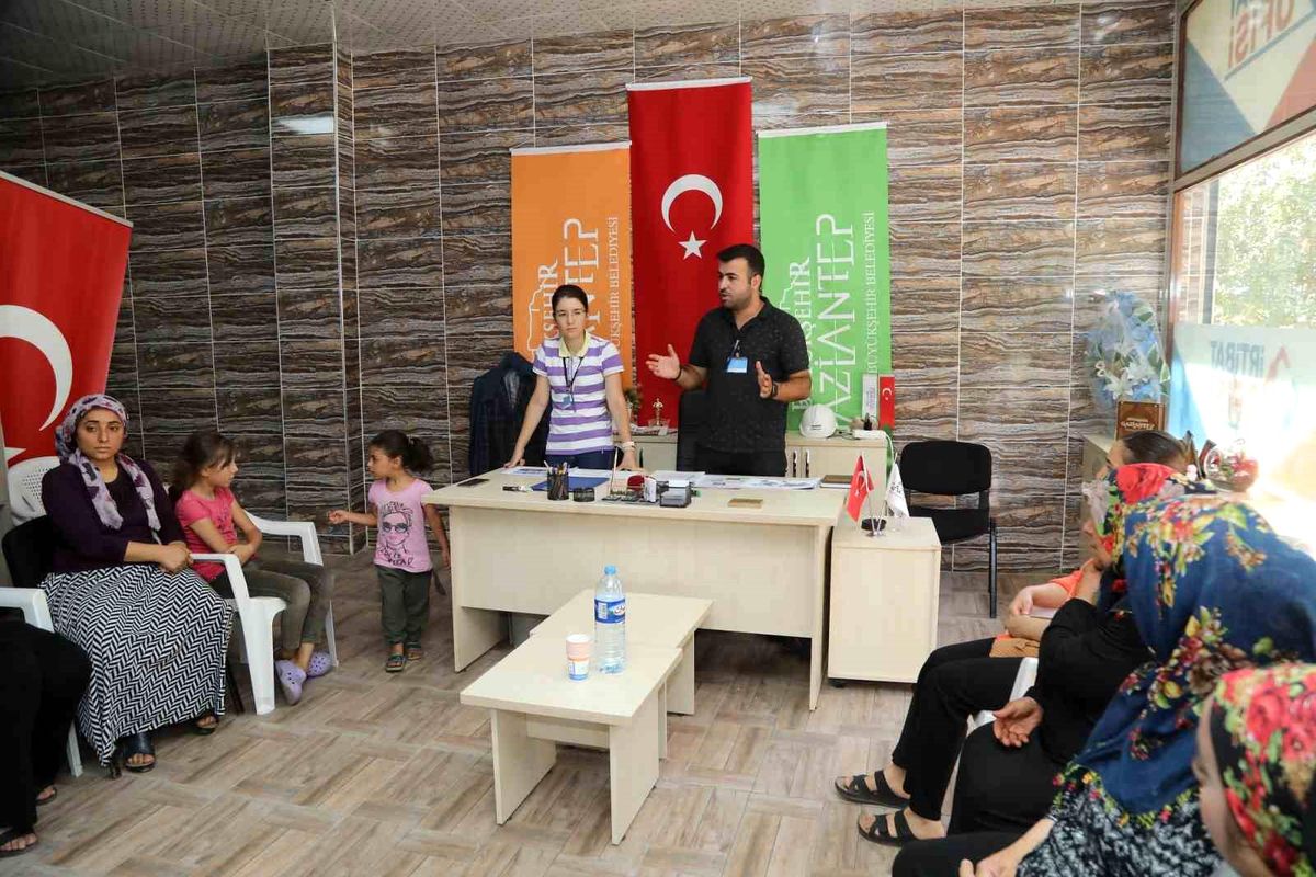 Gaziantep\'te Az Hasarlı Yapıların Denetimi Hızla Devam Ediyor
