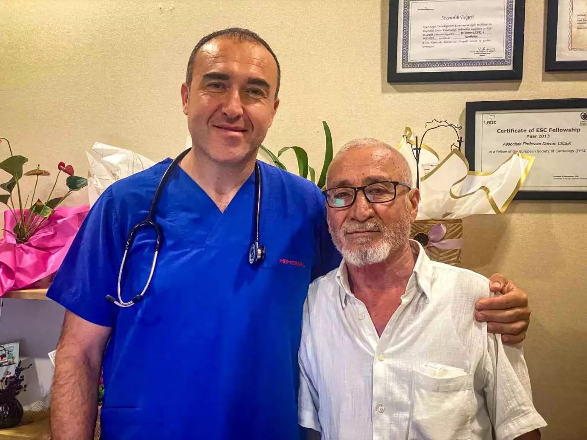 Yaşlı Adam, Eşine Bakabilmek İçin Bypass Ameliyatını Reddetti