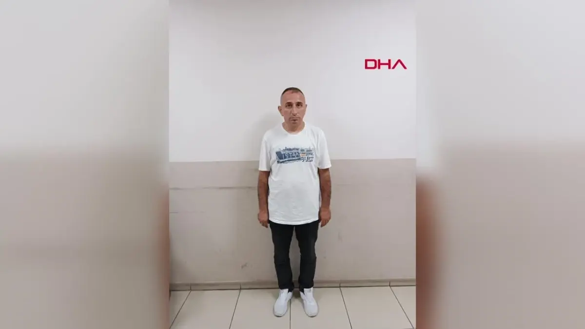 İSTANBUL-KÜÇÜKÇEKMECE\'DE BOŞANMAK İSTEYEN EŞİNİ SİLAHLA BAŞINDAN VURAN ŞÜPHELİ YAKALANDI